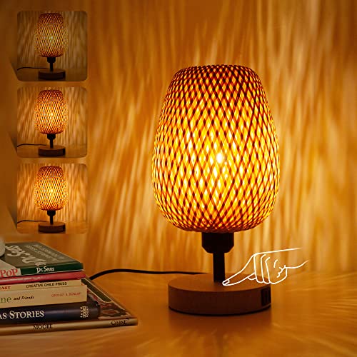 Tischlampe Rattan aus Bambus und Holz, Dekorative Nature Tischleuchte mit E27, 7W, 2 USB-Ladeanschlüssen Nachtlicht Leselampe für Schalfzimmer Kinderzimmer ?Glühbirne enthalten?
