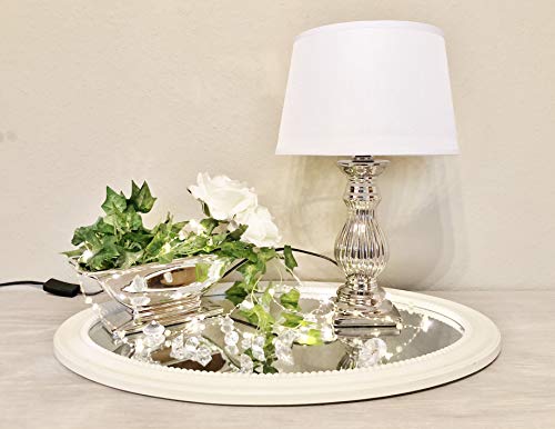 DRULINE Tischlampe Steffi Lampe Nachttischleuchte mit Schirm Klassische Dekoration fürs Schlafzimmer Wohnzimmer Esszimmer aus Keramik Silber Fuß (Weiß, Klein H33 cm)